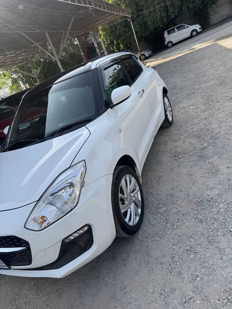 Swift 2023 GL CVT 4