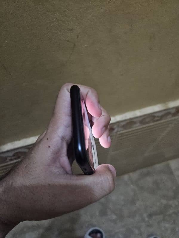 iPhone se 2020 256gb non pta FU read full add 6