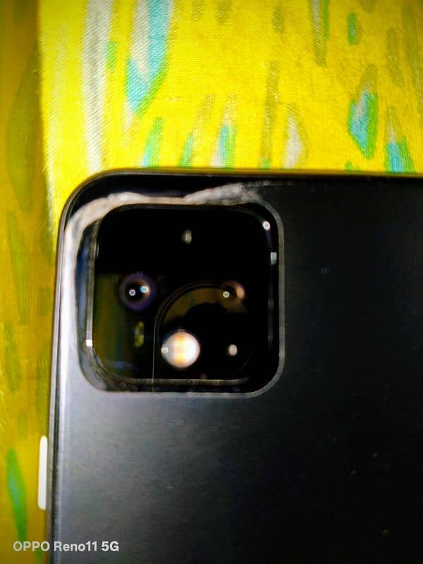 Google pixel 4xl 10/10 1 month used. Not even a single scratch. 1