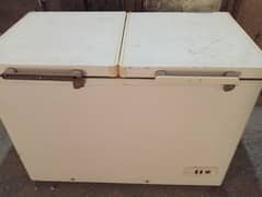 Dawlance Double door freezer