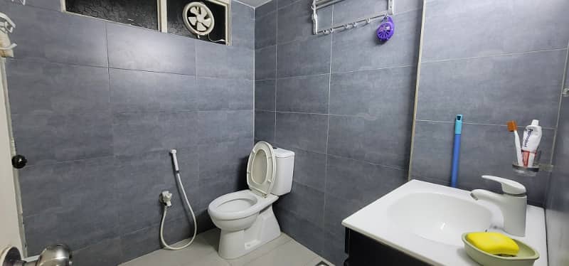 Flat in Maymar Arcade Gulshan e Iqbal Block 16 11