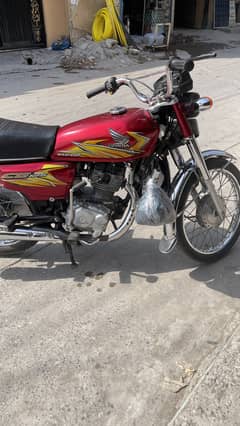 Cg 125 model 2021 reg 2022 condition 10/10 self used