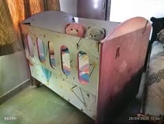 baby cot
