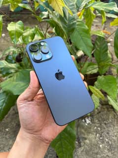 Iphone 15 pro max LLA model NoN active 4 month sim time
