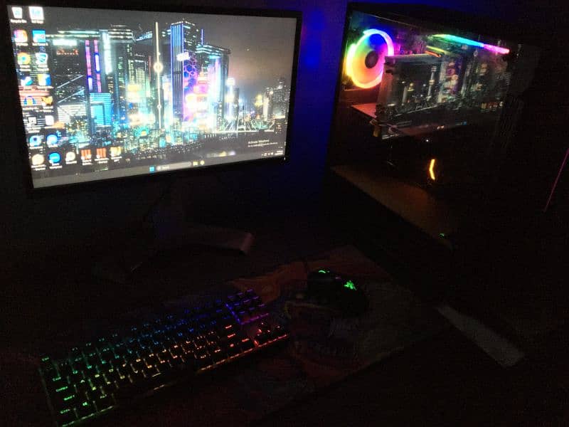 Gaming PC with monitor 0