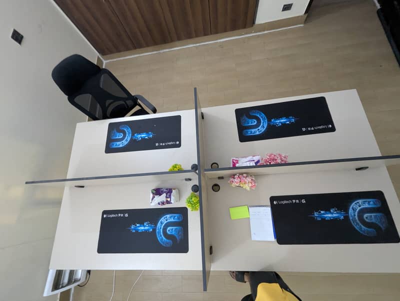 Workstation Laptop Table / Computer Table 0