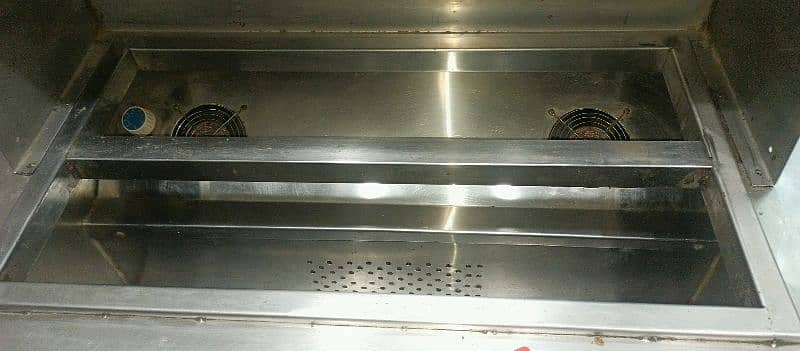 pizza preparing table and cooling 2