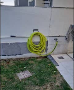 water pipe holder
