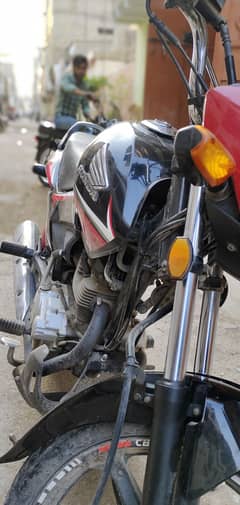 Honda CB 125F