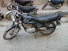 Suzuki GS 150 2013
