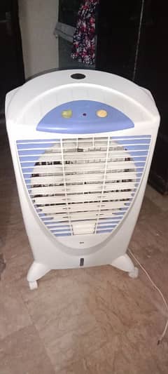 Boss air cooler body repair pic ma Nazar aa rahi hai top sy