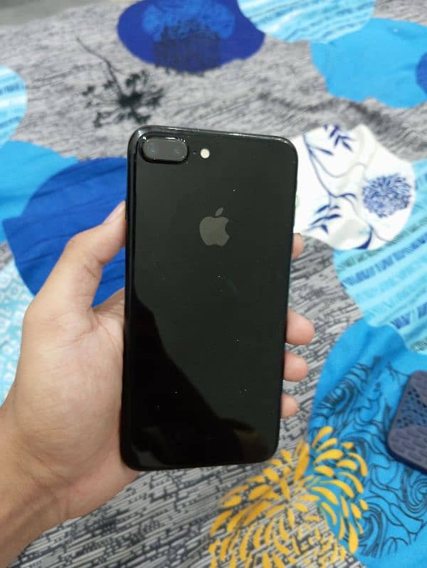 iphone 7 plus with good condition jv 10/9 condition 0