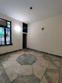 14 marla double story house in gulshan block iqbal town lhr
