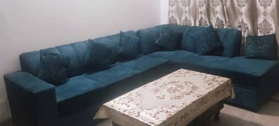 L shaped sofa 3 mnth use only