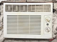 0.5  Half Ton Japani Window AC with supply