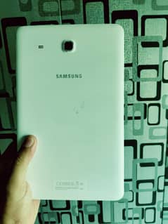 Samsung Galaxy tabE 1. gGB 16GB 9.6 inches display