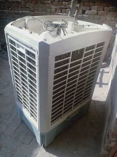 Second-Hand Floor Cooler Fan – Excellent Cooling, Minor Fix Needed