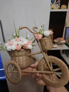 handmade cycle flowers vase