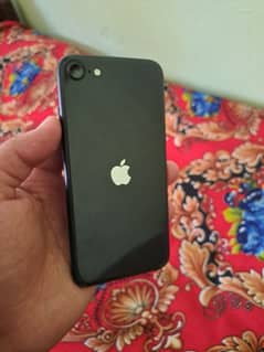 iphone se 2020 with cooling fan and iphone handfree connecter