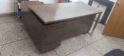 Office executive table