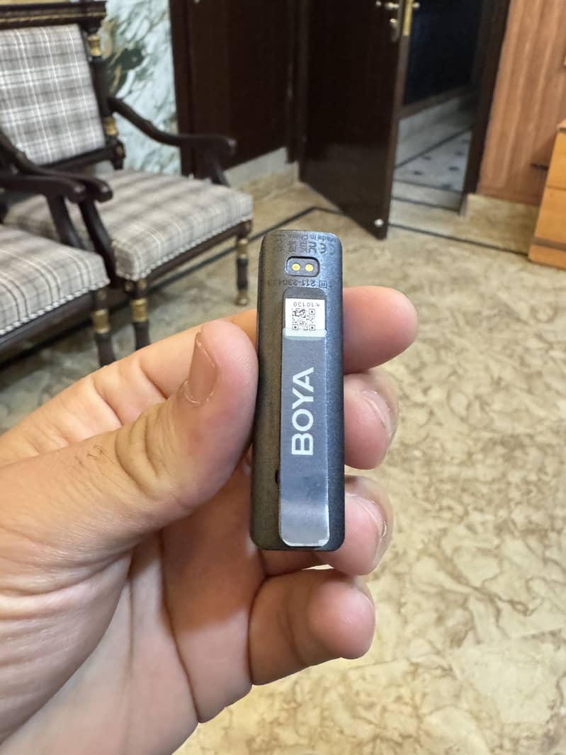BOYALINK 2.0 All in One Wireless Microphone for Mobile,Camera,Iphone) 4