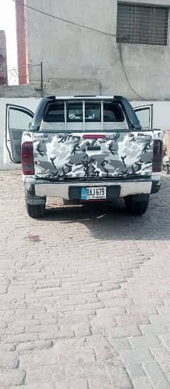 Toyota Hilux 2007اسلام اباد نمبر