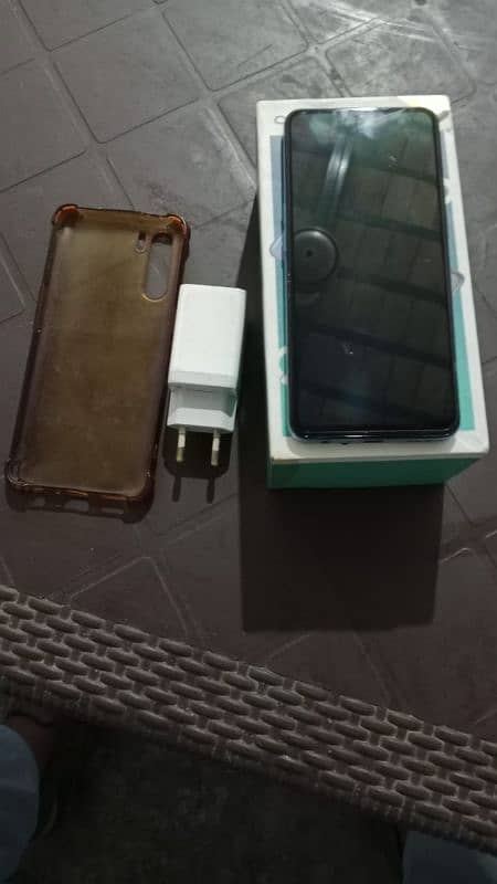 oppo f15 in 8/128 in display fingerprint 7
