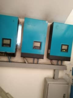 2 Solar Inverters 5KW On Grid