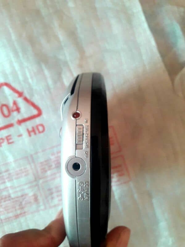 BUSH Cd Player Walkman 5