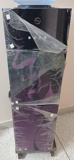 PEL CURVED GLASS PURPLE COLOR DISPENSER