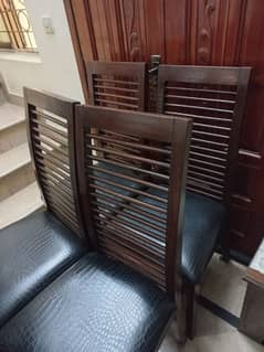 "6 Matching Dining Chairs – Gently Used & Affordable!"