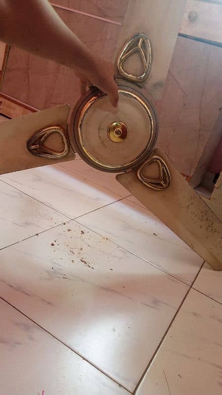 ceiling fan for sale in good and running condition with good price 3