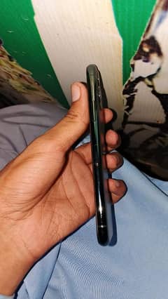 I phone 11 pro factory unlock 64gb