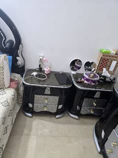 bed set A one condition