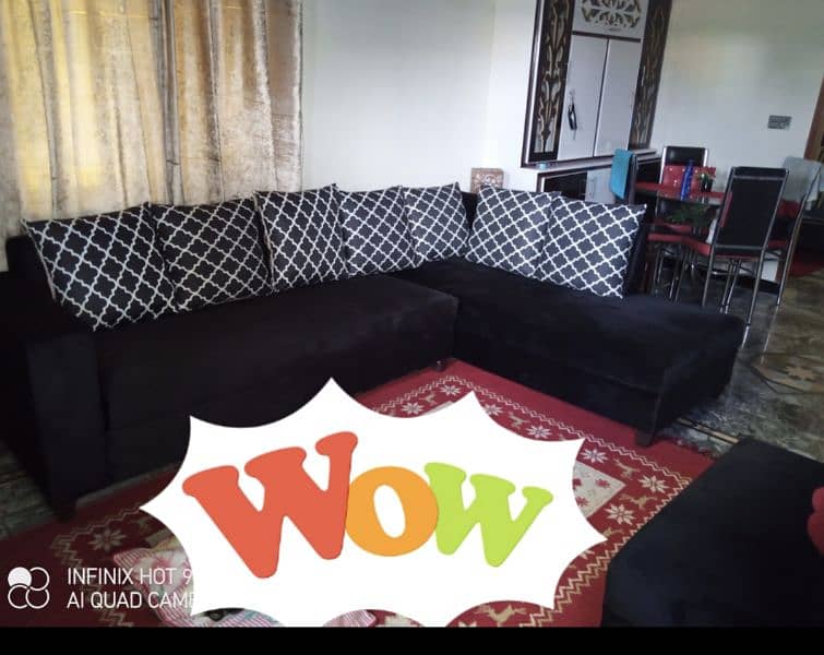 L shape sofa in good condition only 6 month used 0