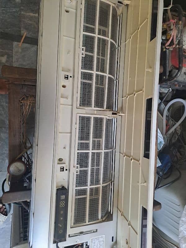 GALANZ 1.5 ton   ac total janion  lush condition 2