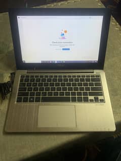 ASUS ( Touch screen )