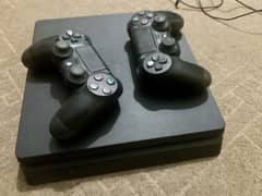 PlayStation 4.2 months used only (2 consoles and Taken 7 Game)