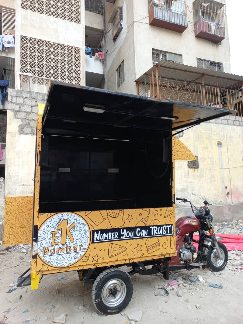 Food Cart with Loader (10/10 condition) 1
