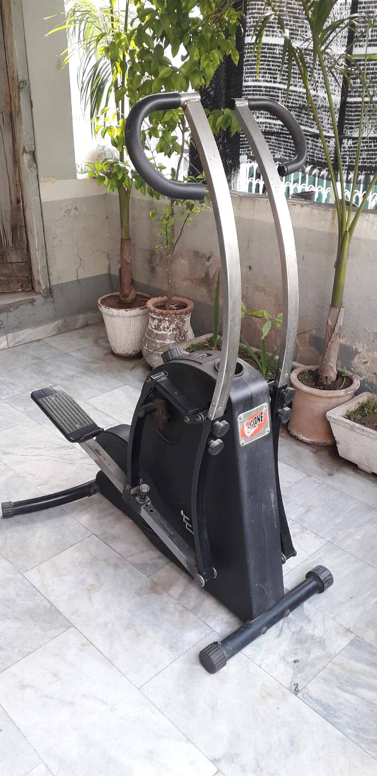 Dynamic + Elliptical + Tracking  Exercise Machine For Sale . 5
