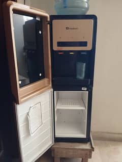 Dawlance water dispenser