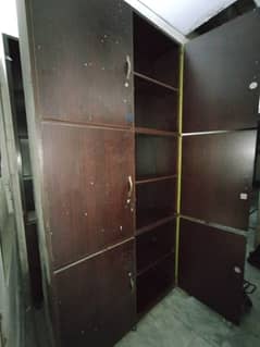 Cabinet almari