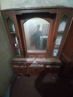 Stylish Used Dressing Table – Great Condition – ₹5000 Only