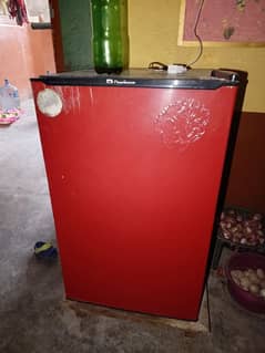 Dawlance refrigerator bed size