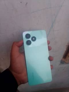 realme