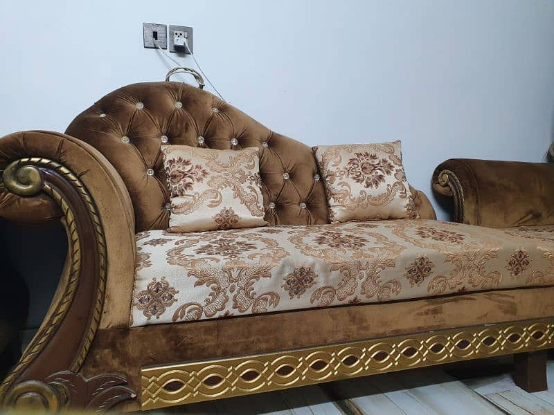 7 SEATER SOFA SET WITH TABLE CARPET AND CURTAINS SAME THEME. 2