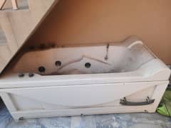 Bath tub Jacuzzi