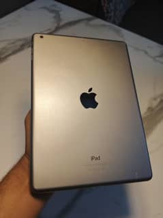 I pad Air 1 ( in lush condition )