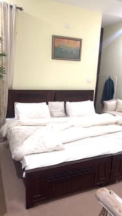 2 single beds for sale without mattress