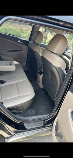 Hyundai TUSCON